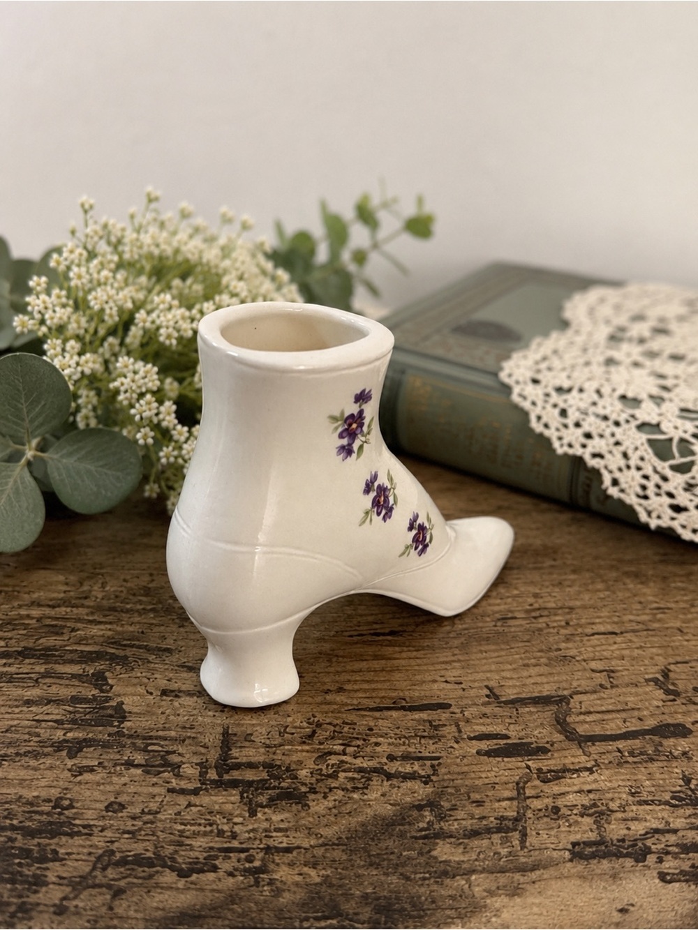 Vintage Victorian Boot Vase Planter | White Ceramic Floral Shoe Vase - Picture 4 of 5
